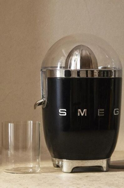 Smeg Narenciye Sıkacağı 70 W Siyah CJF11BLEU