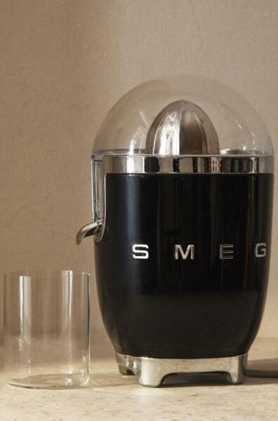 Smeg Narenciye Sıkacağı 70 W Siyah CJF11BLEU